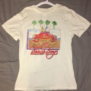 Beach boys graphic tee